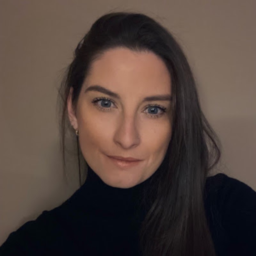 Meet your Posher, Jade